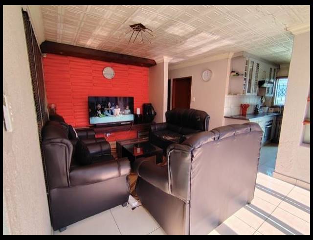 4 BEDROOM HOUSE FOR SALE IN MAMELODI WEST